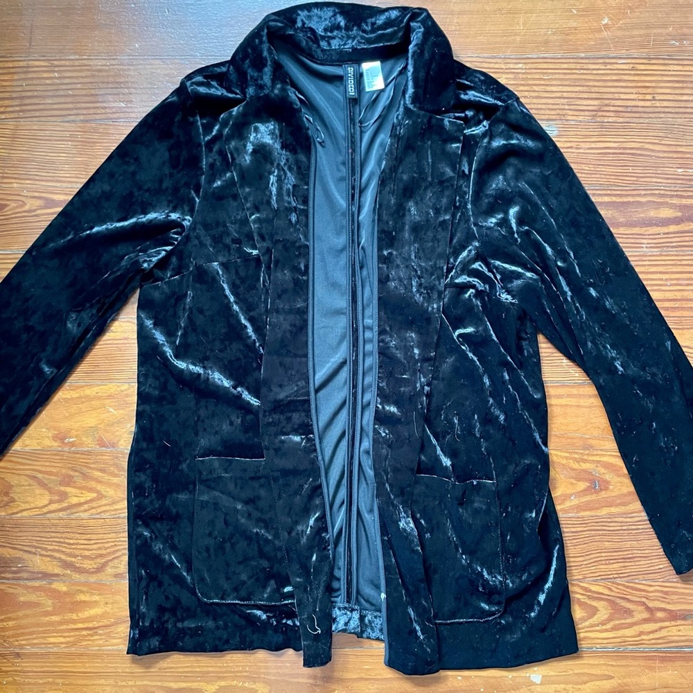 H&M long velvet black blazer. Size large.